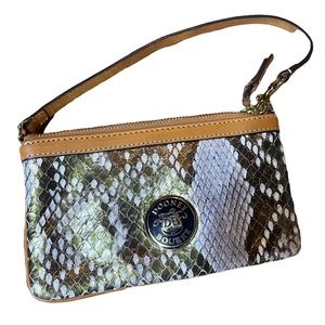 NWOT | Dooney & Bourke | Python Slim Wristlet Silver